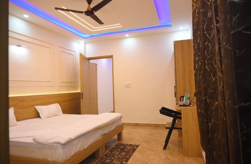 Kannauj Hotel | Shivaay Garden