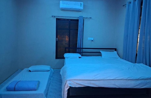 Ellora Cabin | Shree krishn yatri nivas