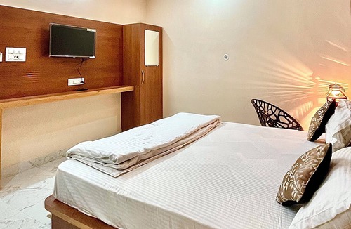 Orchha Hotel | shree laxmi palace