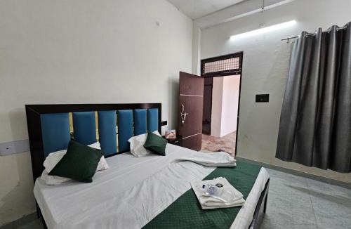 Faizabad House | Shree Nilyam Inn