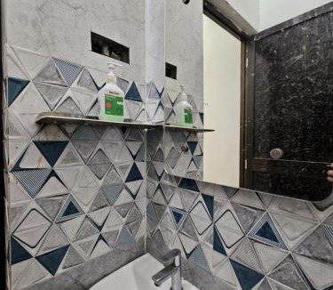 Faizabad House | Shree Nilyam Inn