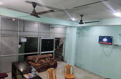 Jhansi House | Shree Radhe Krishna Guest House