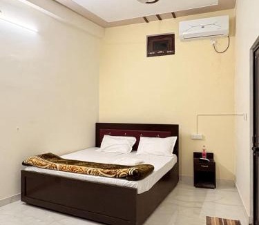 Faizabad Hotel | Shree Ramanam Palace