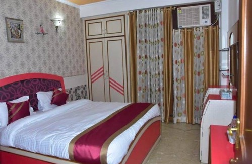 Varanasi Hotel | Shree Sai Homestay