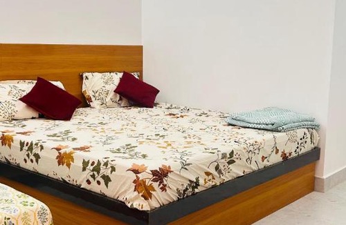 Haraiya House | Shreevanya Inn