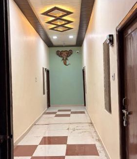 Orai Hostel | Shundaram Residency