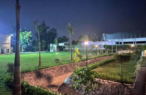 Noida House | Singhal's Farm House