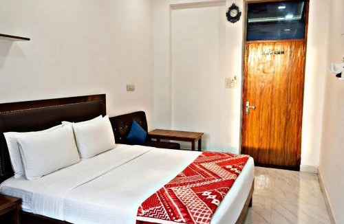 Raebareli Hotel | SK Palace