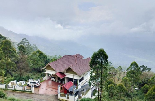 Devikolam Hotel | Sky Elanza