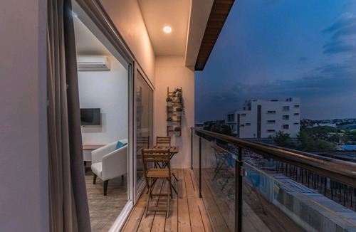 Jubilee Hills Bed & Breakfast | SKYLA Studios & Suites - Jubilee Hills