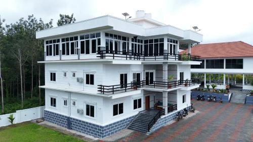 Piriyapatna Hotel | Sonam hotel and restaurant
