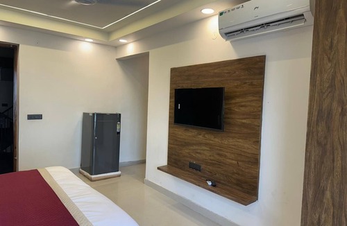 Sector 39 Hotel | Soothing Stayz - Near Medanta