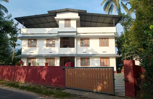 Kalpetta Apartment | SOUPARNIKA LAKEVIEW HOMESTAY LLP
