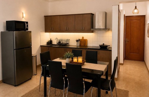 Arpora Apartment | Spacious 2BHK Poolside Condo Nestled in the Foothills - Mins from Beaches.