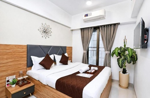 Kalina Apartment | Spacious 3 Bedroom Apartment at Kalina, Santacruz East 5 mins from Bandra Kurla Complex