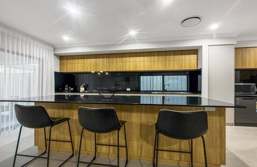 Meadow Springs Apartment | Spacious 4-Bed Retreat Near Meadow Springs