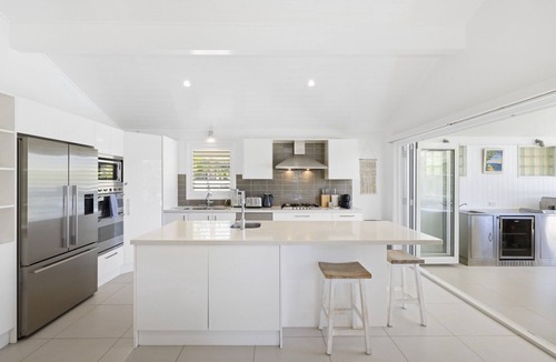 Avalon Beach Apartment | Spacious 4-Bed Home Near Avalon Beach