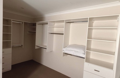 Piara Waters House | Spacious and Comfortable Family Stay