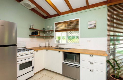 Silver Sands House | Spacious Beach Retreat *LOW CLEANING FEE*