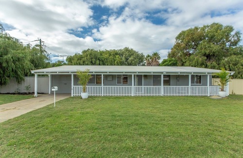 Silver Sands House | Spacious Beach Retreat *LOW CLEANING FEE*