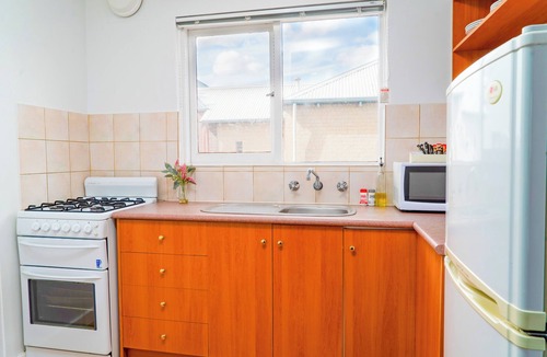Rivervale Apartment | Spacious & Cosy Self-contained Apartment