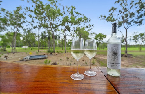 Rum Jungle Cabin | Spacious modern bungalow only 10 minutes to Litchfield National Park