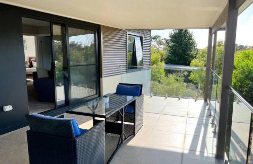 Loch Sport House | Spacious modern Gem Cozy Haven Lake & Beach oasis.
