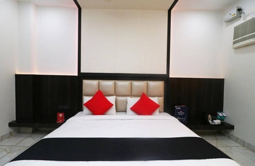 Taj Ganj Hotel | Sparrow inn Perfect hotel suite