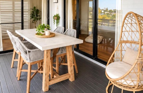 Caves Beach House | Splendour Hideaway - Table games and oasis pool