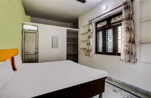 Moradabad Hotel | SPOT ON Avantika Guest House