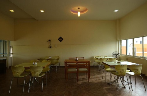 Kattupakkam Hotel | SPOT ON J Service Appartment