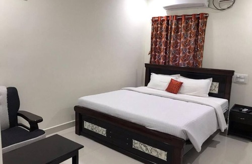Puttur Hotel | Sri Kamakshi Bhavan