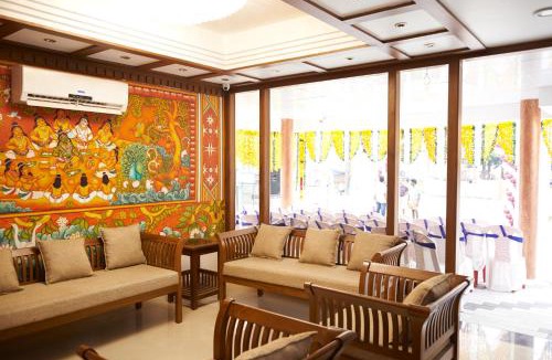 Guruvayur Hotel | Srivar Hotels