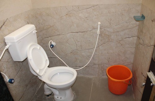 Walajapet Hotel | Srivari Lodge