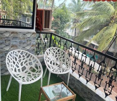Saunta Vaddo Apartment | STAY & EXPLORE - Luxury 1 BHK with Bathtub Pool near Calangute Baga Beach