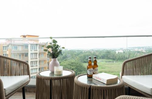 Caranzalem Villa | Staymaster Flabris - 4BHK Luxury Ocean View Penthouse Apartment in Miramar, Panjim