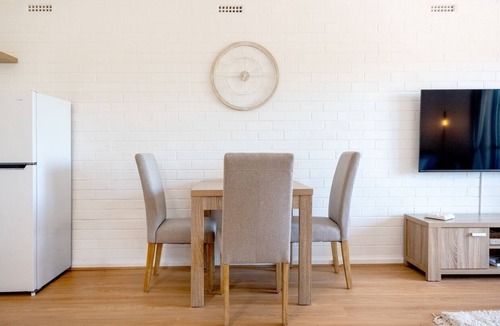 Mosman Park Apartment | Stirling Breeze – One Bedroom Apartment Near Beach & Transport