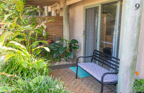 Point Lookout Apartment | Studio 9 - Location Location Location!