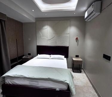 Greater Noida Apartment | Studio Apartment 1BHK Stay Greater Noida West