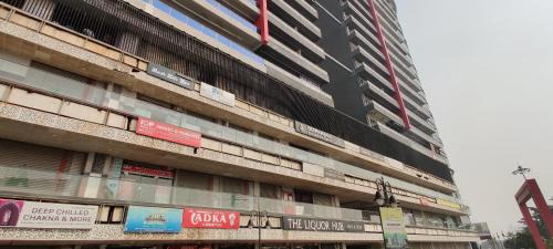 Greater Noida Bed & Breakfast | studio apartment gaur city center