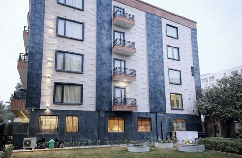 Sushant Lok Apartment | Studio Apartment near Golf Course road, Sector 43, Sushant Lok Phase 1