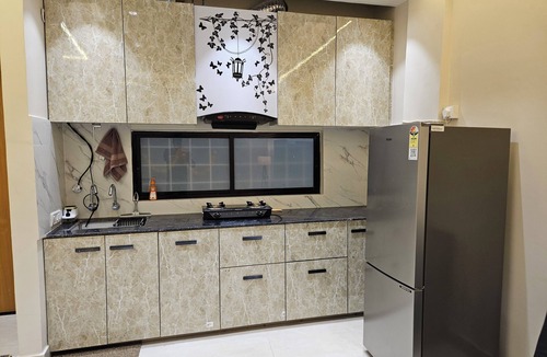 Allahabad Apartment | Studio HS Modern 2BR Dual AC 65" TV Full Amenities