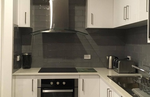 Melton South Apartment | Studio New and Modern Self-catering