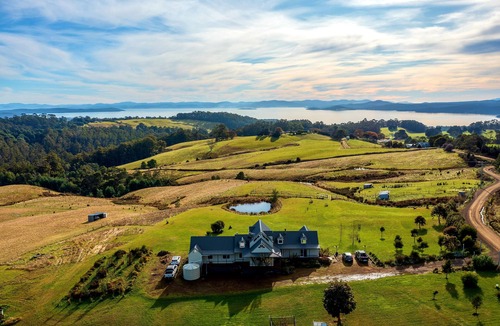 Koonya Apartment | Stunning views, great walks,self contained unit