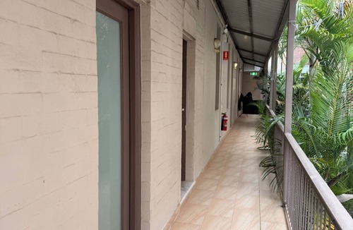 Bondi Apartment | Styled Bondi one-bed | 15 min walk to beach, cafés 2 mins & Westfield nearby.