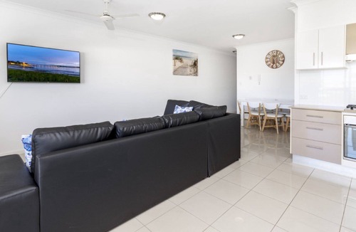 Bellara Apartment | Stylish Unit with Water Views