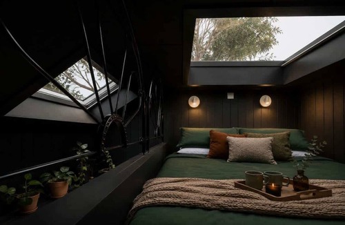 Sellicks Hill Cabin | Suite Caroline - Boutique Cabin, McLaren Vale