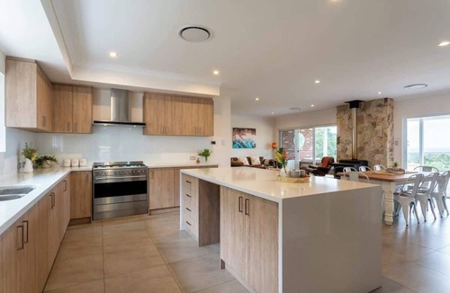 Yallingup Siding House | Summerville Treetops: A Stunning Valley Retreat