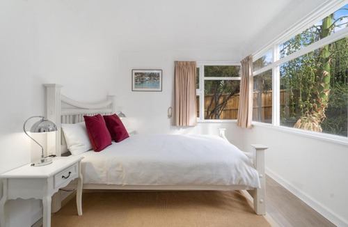 Kingston Beach Villa | Sunny Beach Holiday Home 80