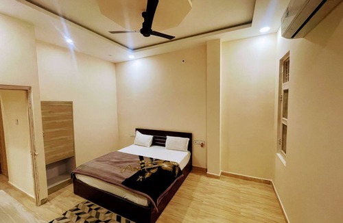 Khatu Hotel | Sunrise Hotel & Restaurant